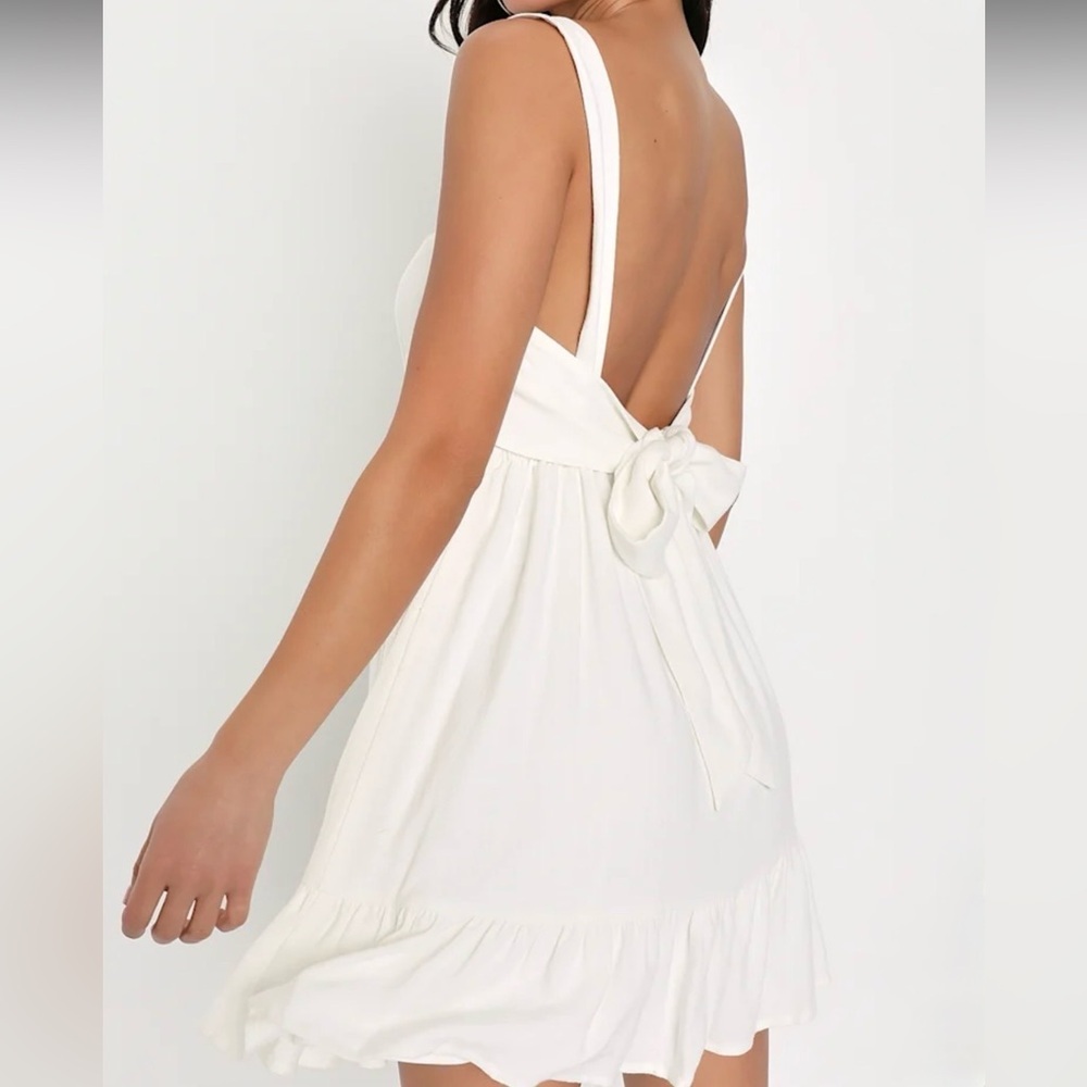 NWT Lulu's Darling Perfection White Tiered Tie-Back Mini Skater Dress | Size M - Picture 5 of 12